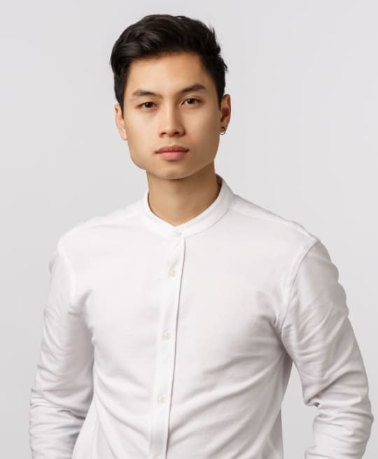 serious-looking-determined-successful-wealthy-asia